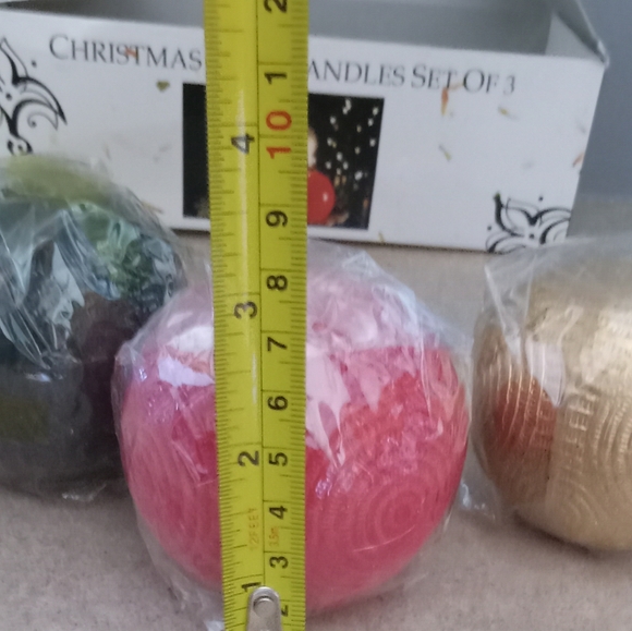 Three Ball Christmas Candles Red,Green,Gold  Swirls on each one they are NIB - Picture 10 of 11